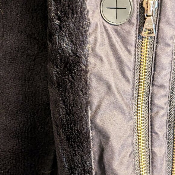 ARITZIA TNA Verbier Parka Women (S) Small Black Faux Fur Hood Winter Jacket Coat - Picture 6 of 10